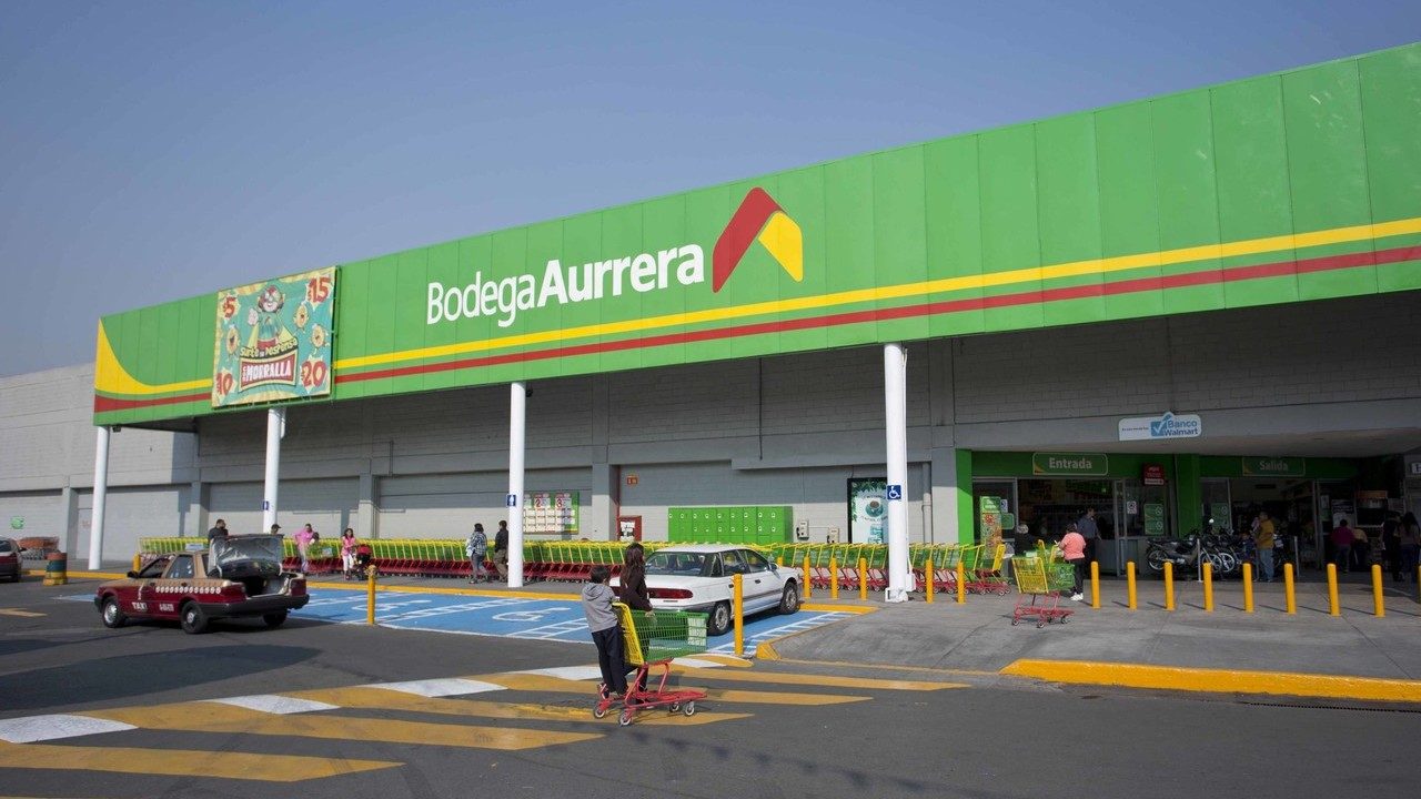 WhatsApp: A connection that connects the world, changing the way we communicate.